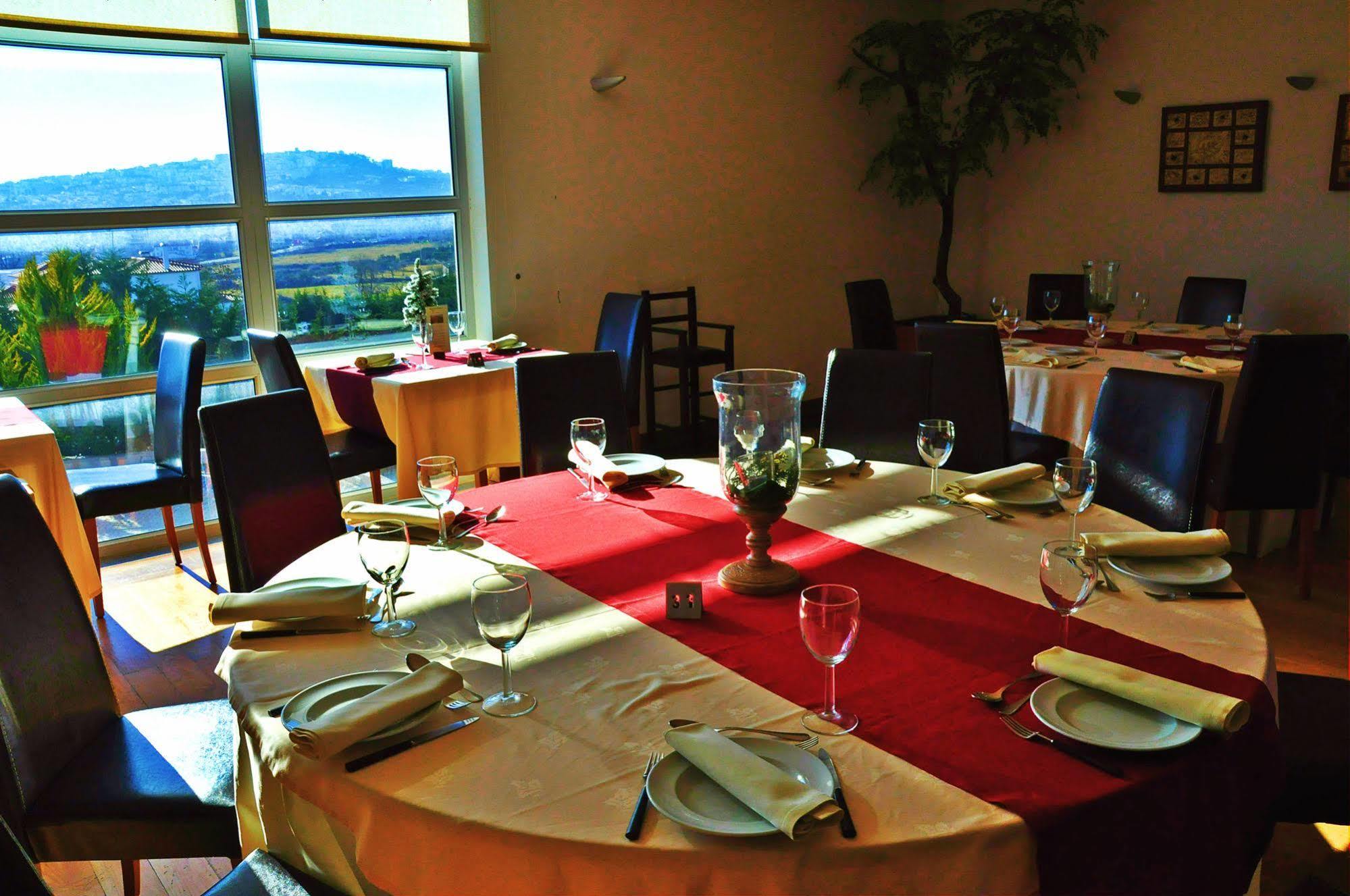 Hotel Lusitania Congress & Spa Guarda Ngoại thất bức ảnh